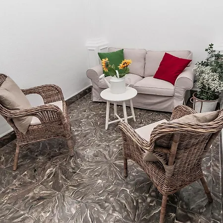 Rotaret Guest house