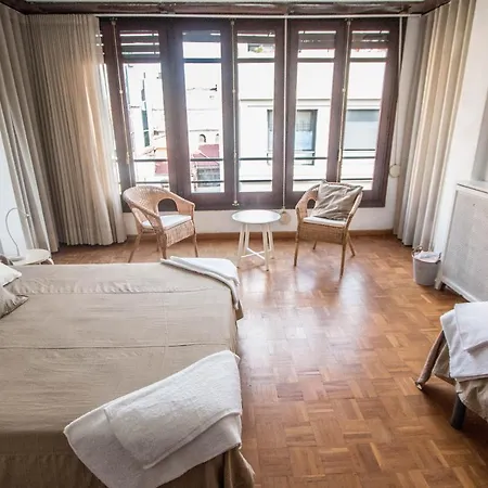 Rotaret Guest house *